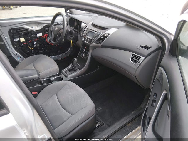 Hyundai ELANTRA Se