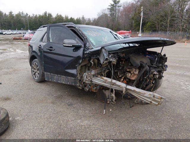 Salvage Ford Explorer Image