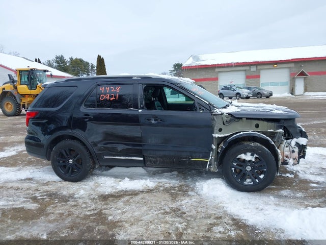 Ford Explorer Xlt