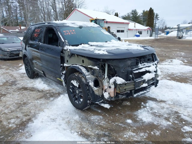 Salvage Ford Explorer Image
