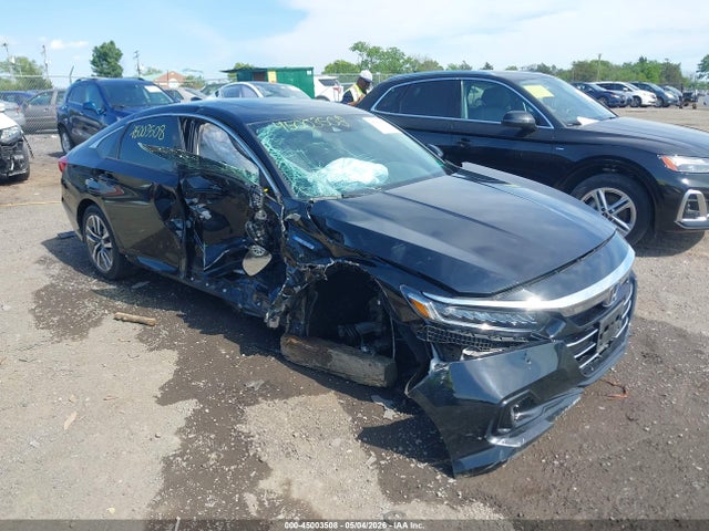 Salvage Honda Accord Image