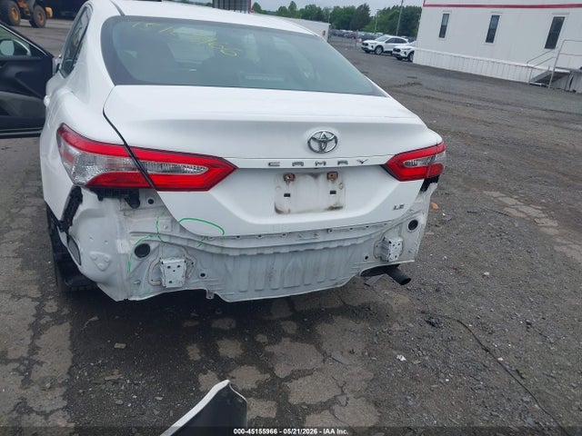Toyota Camry Le