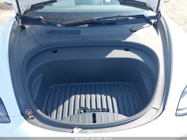 Tesla Model 3 Rear-wheel Drive