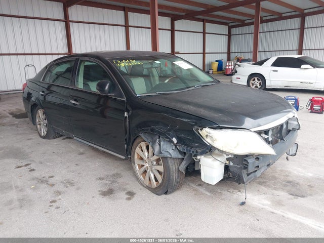 Salvage Toyota Avalon Image