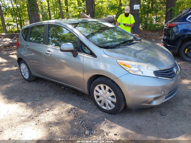 Salvage Nissan Versa Image