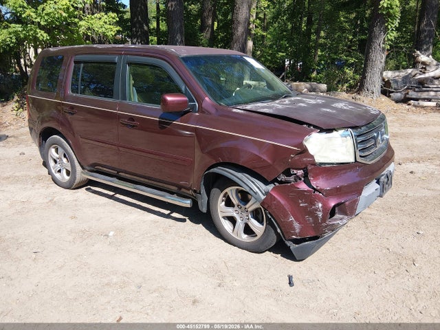 Salvage Honda Pilot Image