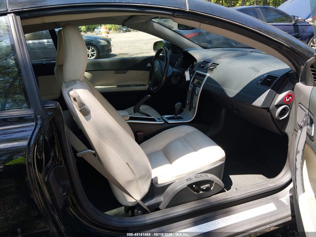Volvo C70 T5