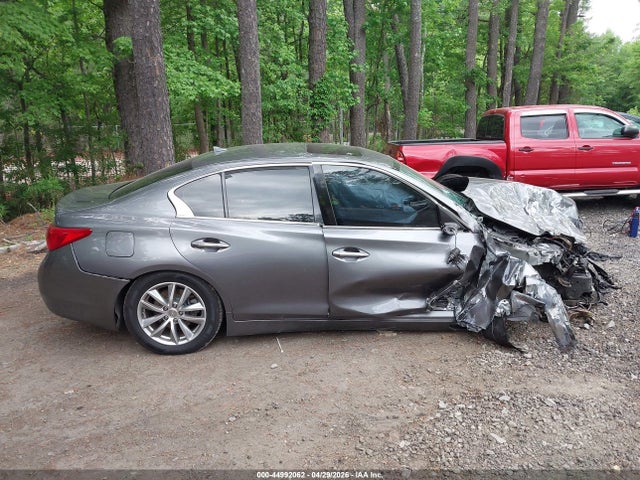 INFINITI Q50