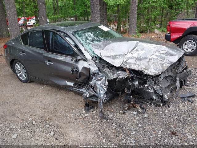 Salvage INFINITI Q50 Image