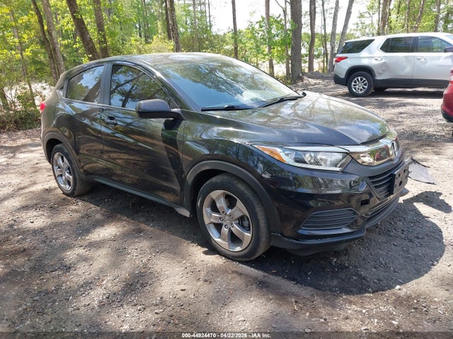 Salvage Honda HR-V Image