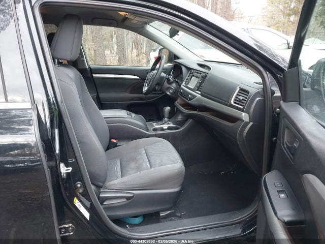 Toyota Highlander Le
