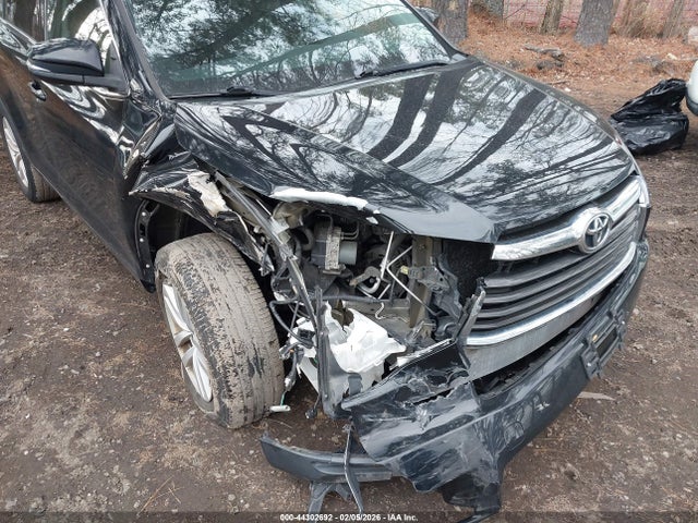 Toyota Highlander Le