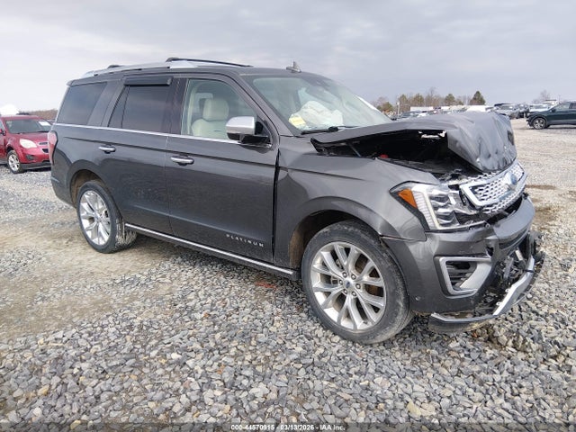 Salvage Ford Expedition Image