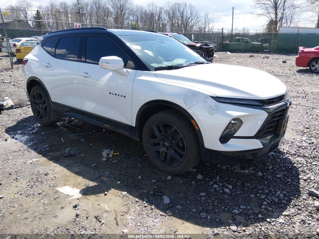 Salvage Chevrolet Blazer Image