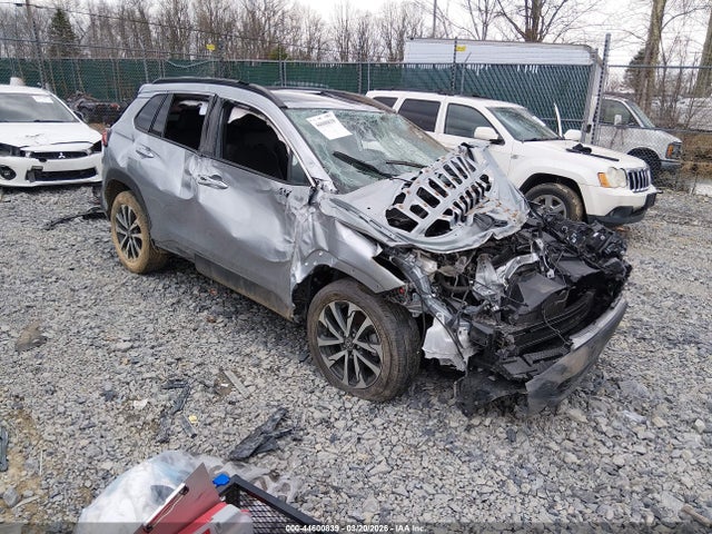 Salvage Toyota Corolla Image