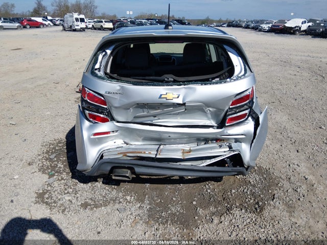 Chevrolet Sonic Fwd  1fl 5-door