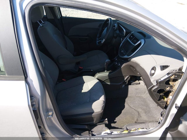 Chevrolet Sonic Fwd  1fl 5-door