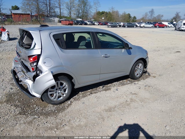 Chevrolet Sonic Fwd  1fl 5-door