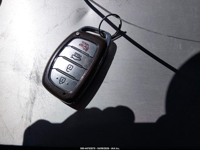 Hyundai ELANTRA Value Edition