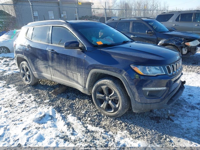 Salvage Jeep Compass Image
