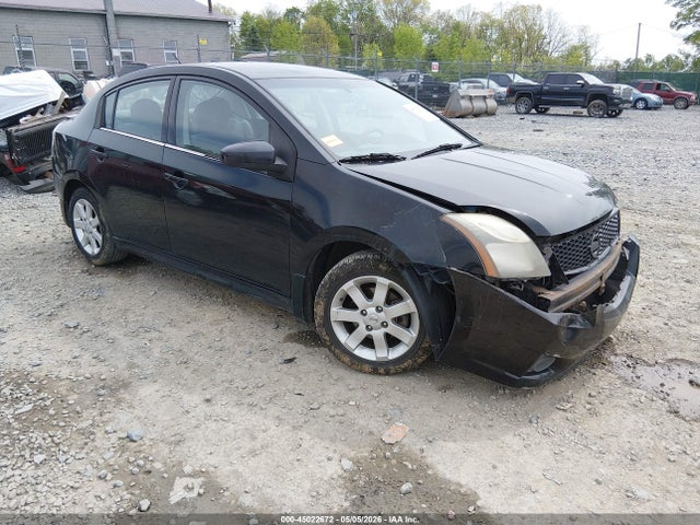 Salvage Nissan Sentra Image
