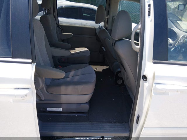 Kia Sedona Lx