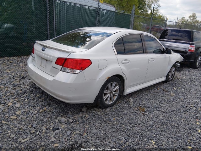 Subaru Legacy 2.5i Premium