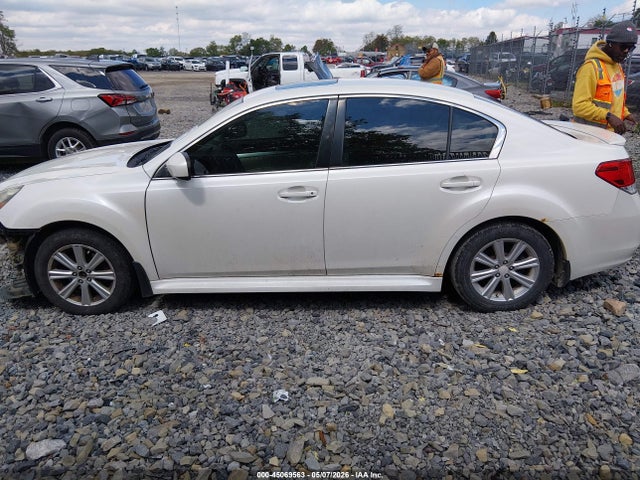 Subaru Legacy 2.5i Premium