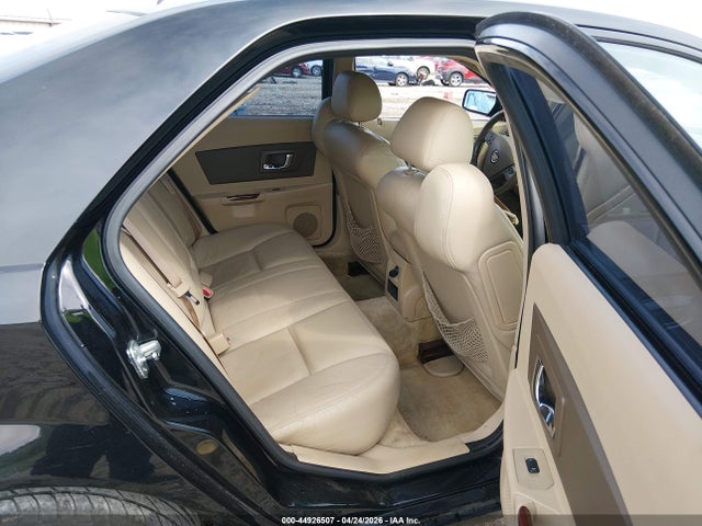Cadillac CTS Standard