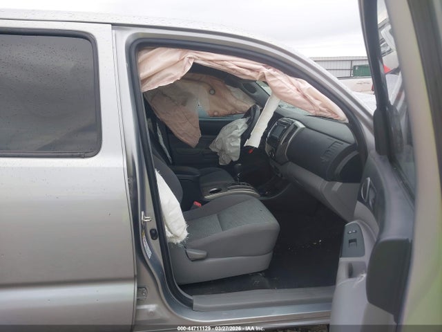 Toyota Tacoma Base V6