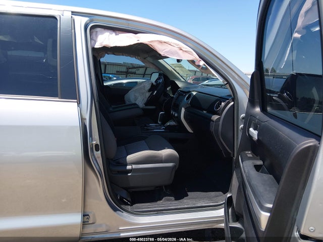 Toyota Tundra Sr5 5.7l V8