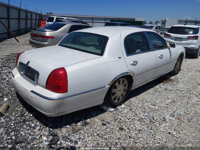 Lincoln Towncar Cartier