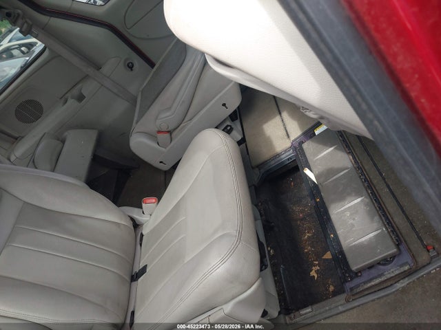 Chrysler Town & Country Touring