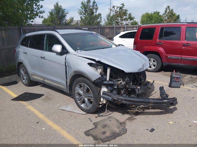 Salvage Hyundai SANTA FE Image