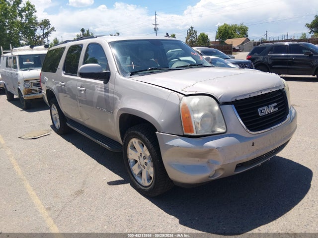 Salvage GMC Yukon Image