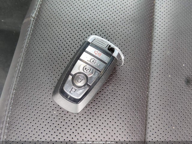 Ford Explorer Platinum