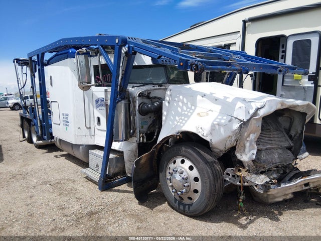 Salvage Peterbilt 388 Image