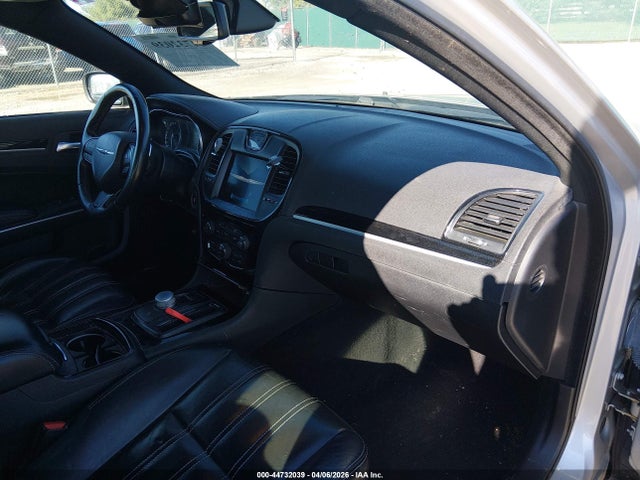 Chrysler 300 S