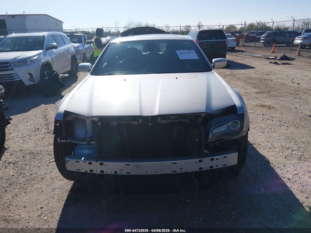 Chrysler 300 S
