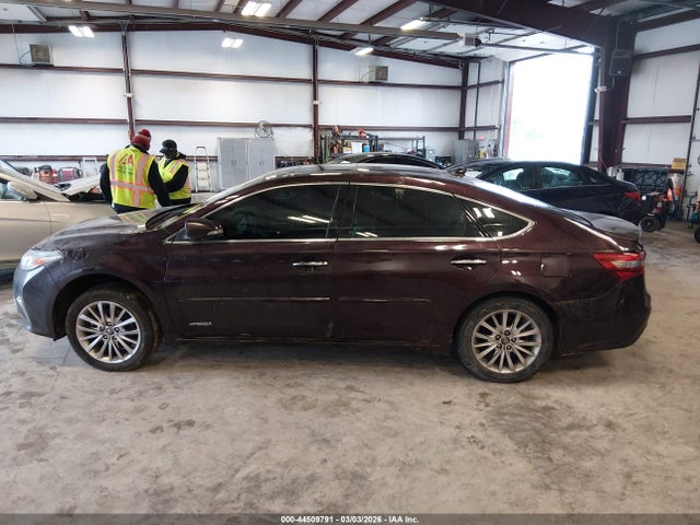 Toyota Avalon Hybrid Limited