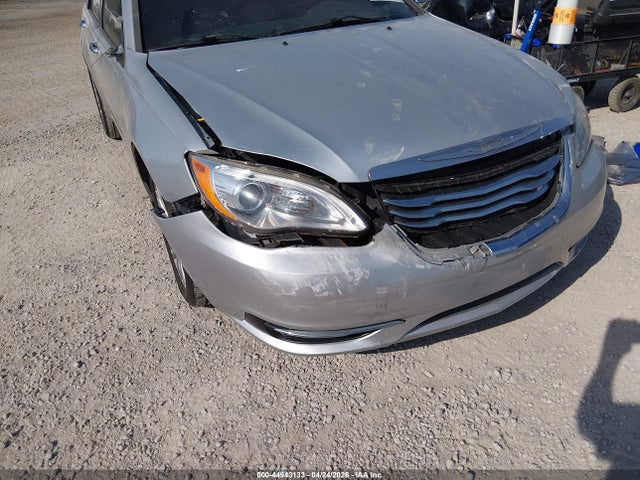 Chrysler 200 Limited