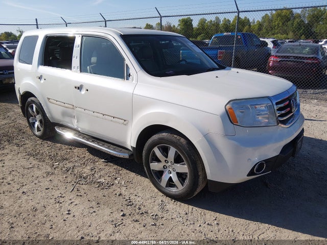 Salvage Honda Pilot Image