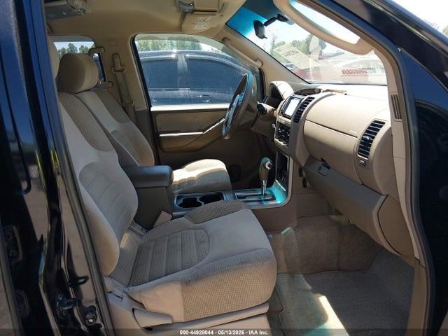 Nissan Pathfinder Se