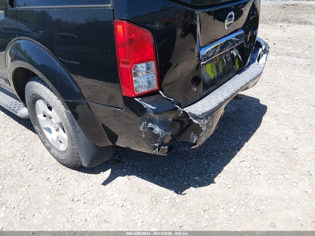 Nissan Pathfinder Se