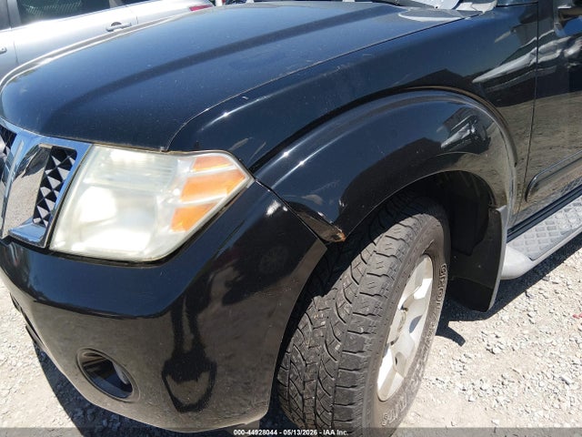 Nissan Pathfinder Se