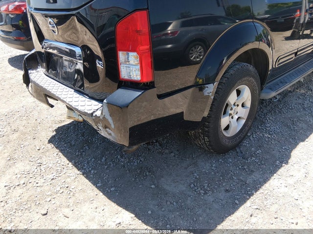 Nissan Pathfinder Se