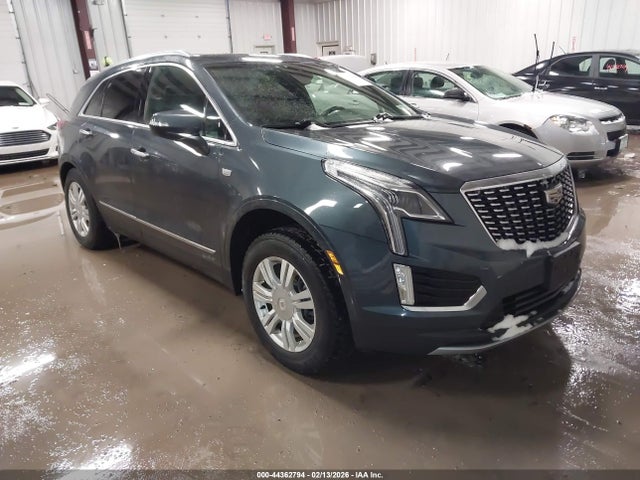Salvage Cadillac XT5 Image