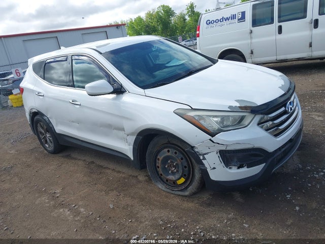 Salvage Hyundai SANTA FE Image