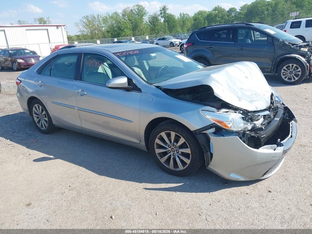 Salvage Toyota Camry Image