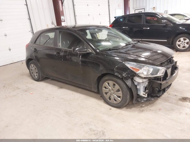 Salvage Kia Rio Image